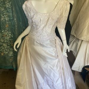 Vintage Demetrios size 8